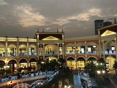 -佛罗伦萨小镇广佛名品奥特莱斯(疏港路店)