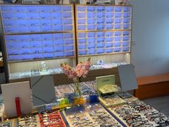 -天空之镜眼镜店蔡司依视路配镜授权零售店(望京颐堤港店)