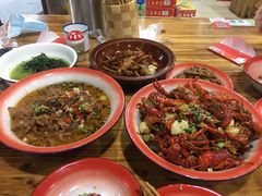 -老三样·美食研究中心(世贸路店)