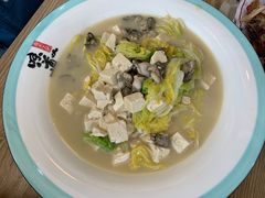 -乔家小院•本地小海鲜•非遗驴肉(万年泉路店)