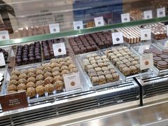 -VENCHI 闻绮(北京国贸商城店)