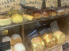 -沁屋面包店(人民东路店)
