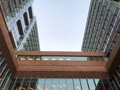 -香港大学