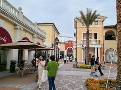 -VENCHI 闻绮(上海佛罗伦萨小镇店)