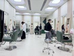 -八佰伴8008星级形象店