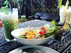 -Tikky Cafe