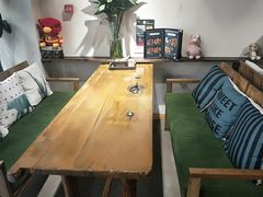 -八月美食小馆(银泰城总店)