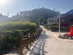 -锄山村