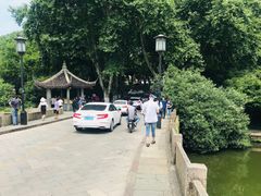 -杭州西湖风景名胜区-钱塘苏小小之墓