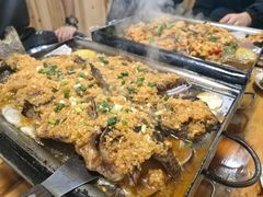-宏兴烤鱼山庄(宣恩总店)