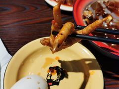 -爆炸头阿姨小四川正宗川味小吃(无任何分店)
