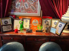 -弦月窗LUNETTE BY AMANDA(复兴路店)