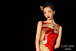 -Lady  Jane高端婚纱礼服馆