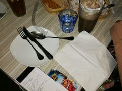 -必胜客(武汉欢乐谷店)