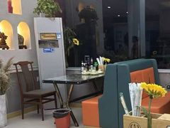 -壹阁胡羊焖饼(特色小吃街店)