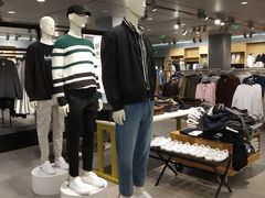 -H&M(华润万象城店)