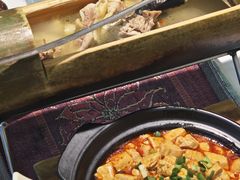 -刘姐啤酒鱼民族演艺餐厅(西街总店)