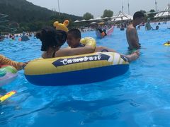 -汤山欢乐水世界