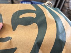 -星巴克(上海虹桥站2A检票口)