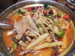 -娜仁图雅蒙古美食村(33小镇店)