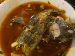 三角峰-金海椒罐罐鲢鱼(东方桂苑店)