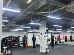 -FIGHTMAN格斗俱乐部(长宁临空店)