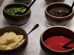 -呷哺呷哺(普陀乐购真北店)