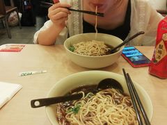 -李先生牛肉面大王(上海站南广场店)