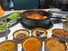 -贵府酸汤牛肉火锅·贵州老字号(飞山街店)