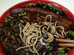 -小龙大肉面馆