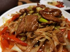 小炒嫩牛肉-隔壁老王·家常云南菜(花巷店)