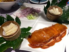 -梧桐北京烤鸭·铜锅涮肉(海岸城店)