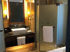 -三亚湾海居铂尔曼度假酒店