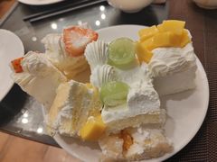 -飨食汇全日制餐厅·昆山皇冠假日酒店(九方店)