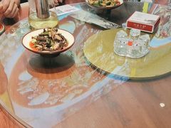 -川流不息·地道川菜·小龙虾(松东路店)