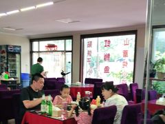 大堂-北京龙庆四季香农家饭庄·灶台鱼·碳烤虹鳟鱼(龙庆峡店)