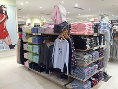 2.19号周-优衣库(青岛伟东乐客城店)