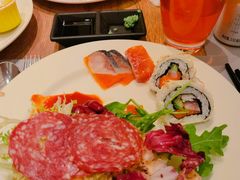 -怡咖啡海鲜自助餐厅(浦东香格里拉店)