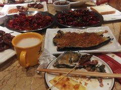 -喝丢一只鞋辣炒海鲜小烧烤(三八广场店)