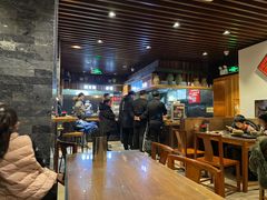 大堂-亮亮面馆(经六路店)