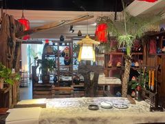 -大匠工房古船木艺术餐厅·猪肚鸡专门店(长白仙岛店)