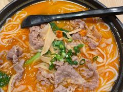 苗家红酸汤牛肉粉-俏凤凰(美林M·LIVE天地东座店)