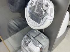 -DJI大疆(深圳华强北曼哈授权体验店)