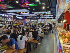 大堂-八一好吃街·高品美食广场