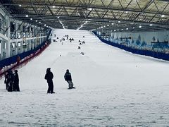 -乔波室内滑雪场