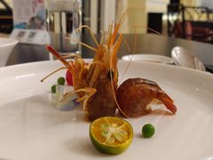 秘制醉大虾拼香椿豆腐-天伦里餐厅(绿城桃花源店)
