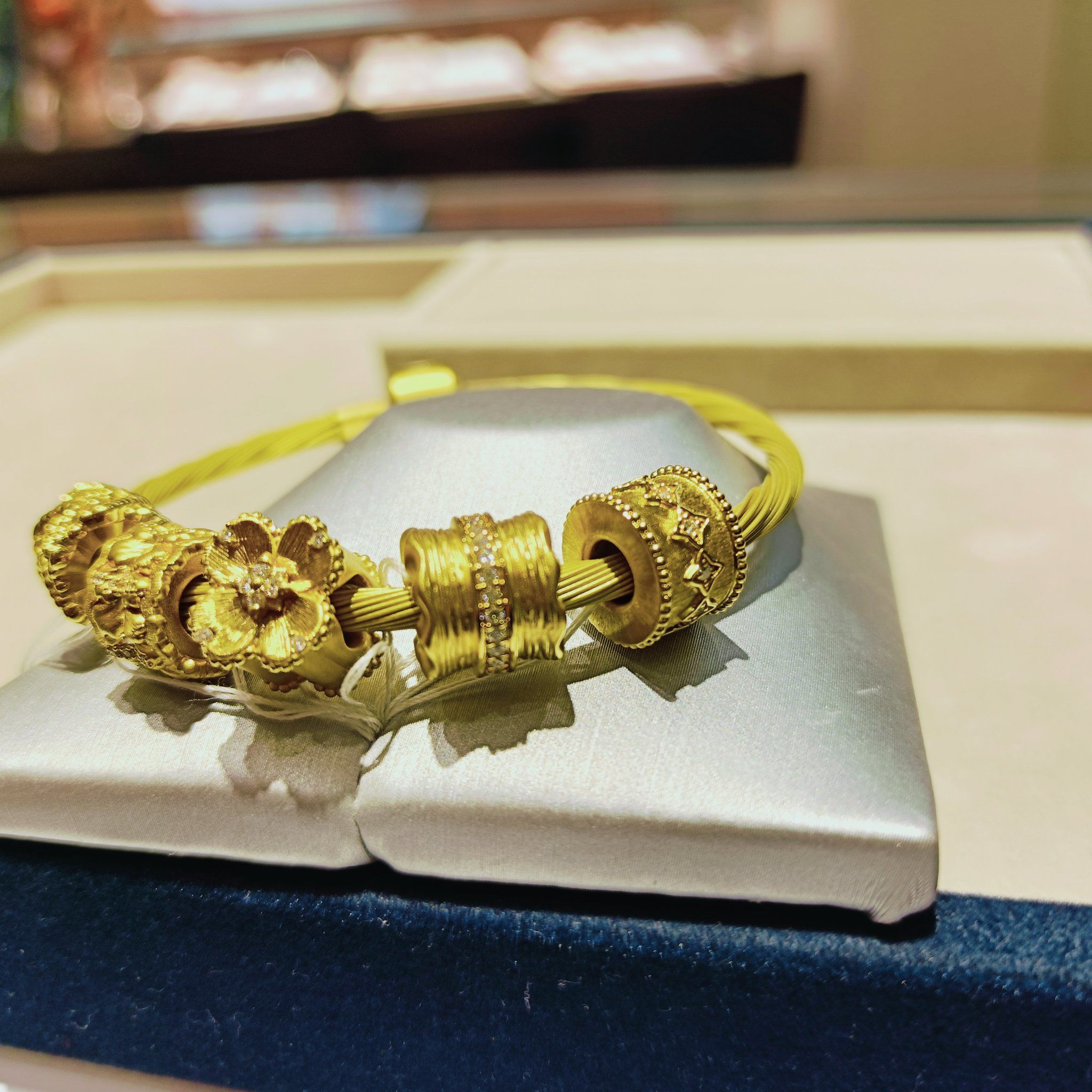 伟德bv1946官网银川六福黄金首饰