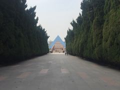 -上海市龙华烈士陵园