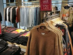 -URBAN REVIVO(北京斯普瑞斯奥特莱斯店)