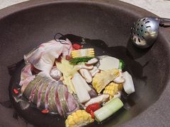 原味原汁锅-鲜潭蒸汽石锅鱼(五道口购物中心店)